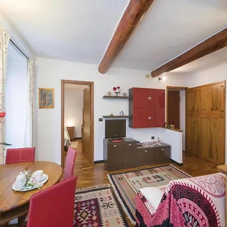 Casa Sanvi * Cenova
