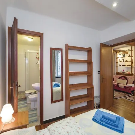 Casa Sanvi Apartment *
